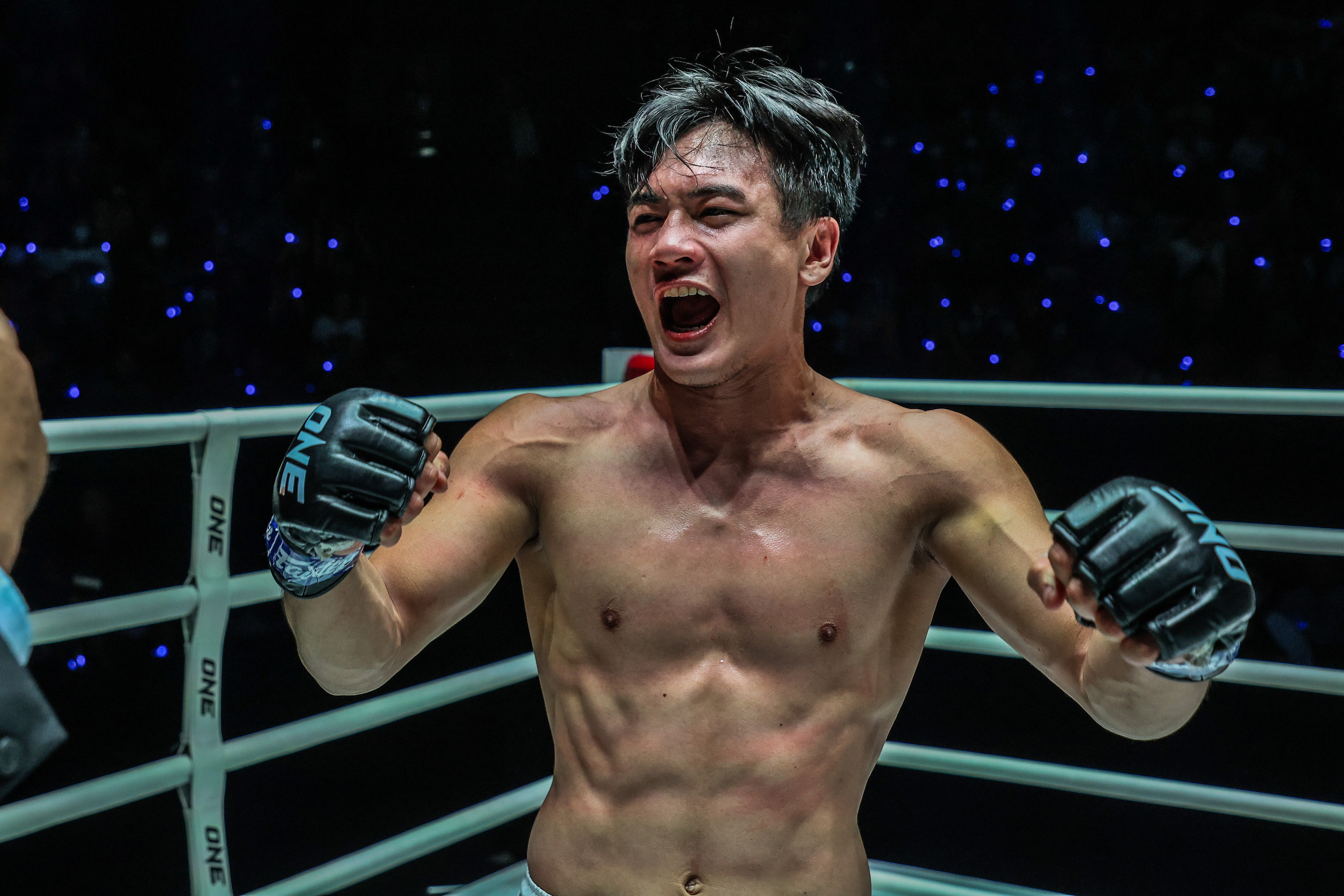 嘖嘖 | 『格鬥人的夢想殿堂』青柳克明打進全亞洲最大格鬥賽事one championship